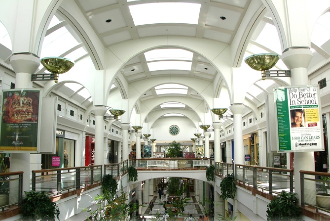 Menlo-Park-Mall-2.jpg